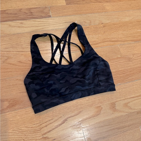 lululemon athletica Tops - Lululemon Free to Be Formation Camo, size 6
